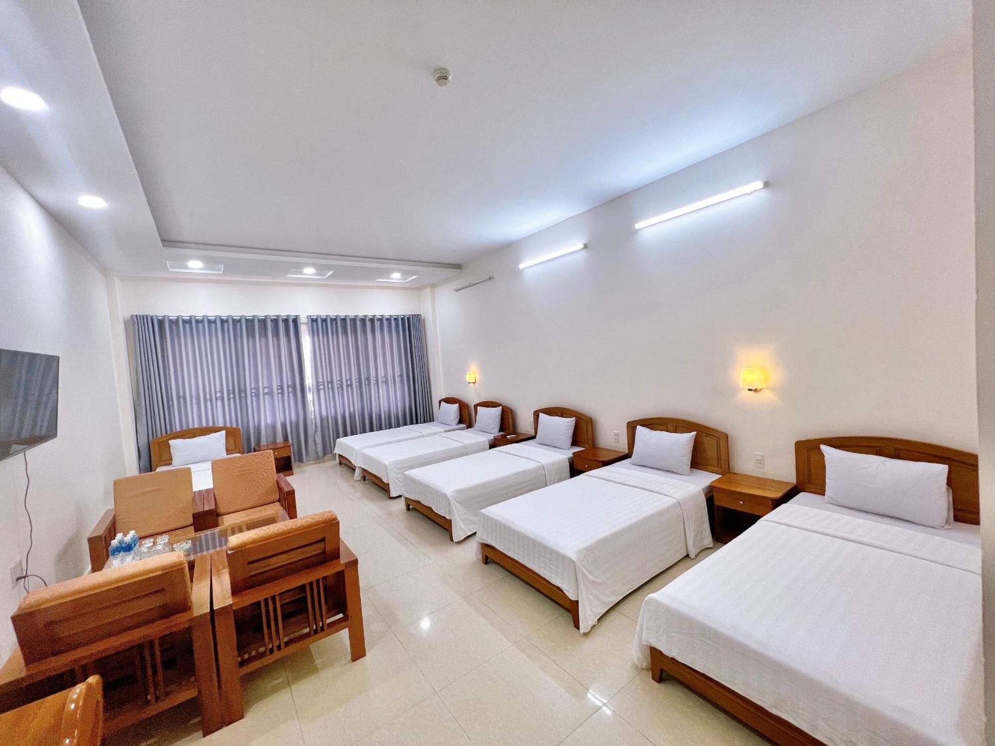 Khach San Binh Minh Hotel ฟานเที้ยต ภายนอก รูปภาพ