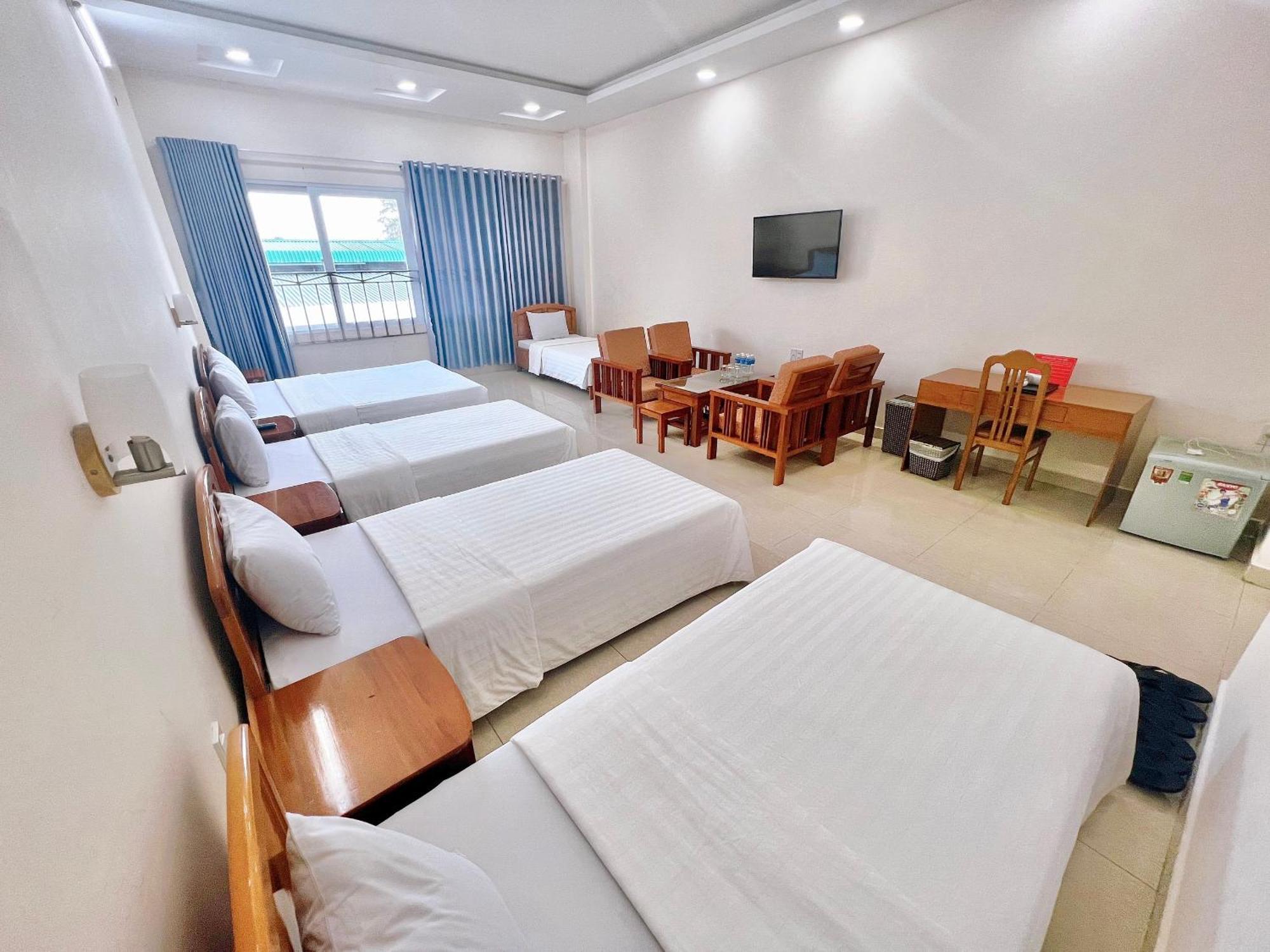 Khach San Binh Minh Hotel ฟานเที้ยต ภายนอก รูปภาพ