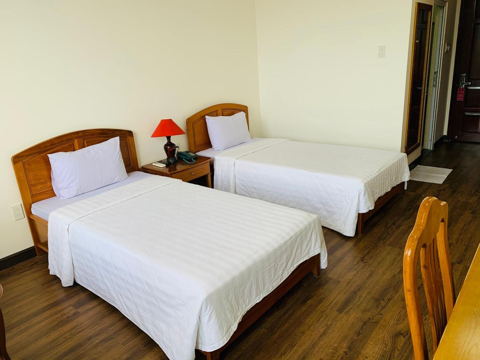 Khach San Binh Minh Hotel ฟานเที้ยต ภายนอก รูปภาพ
