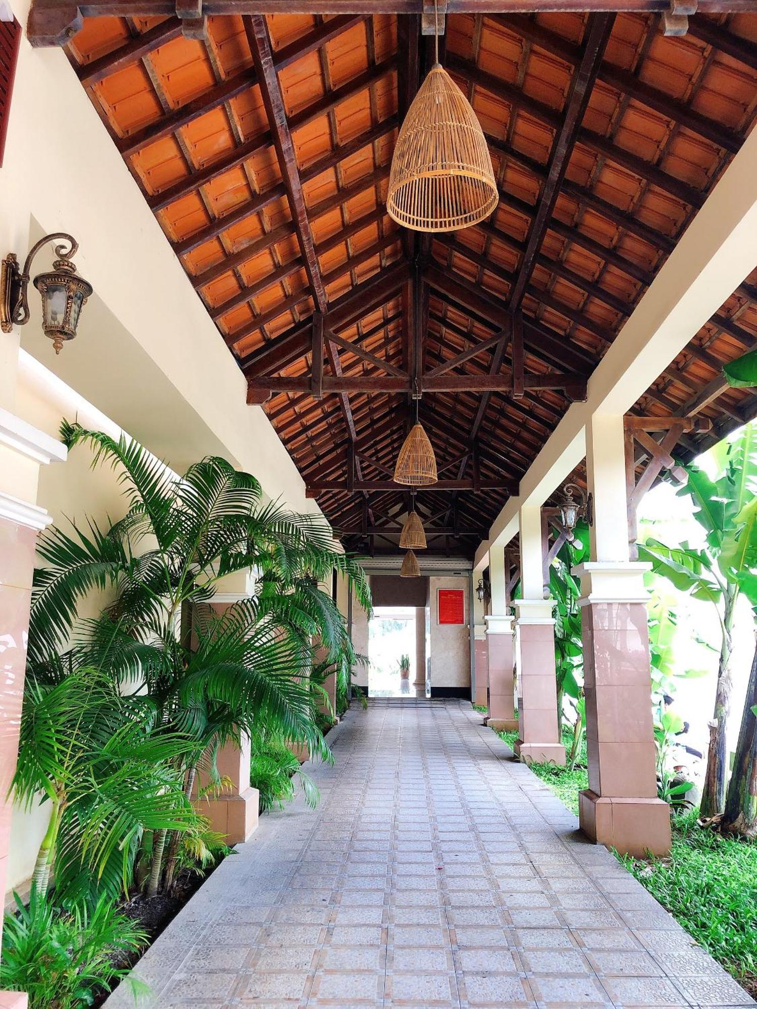 Khach San Binh Minh Hotel ฟานเที้ยต ภายนอก รูปภาพ
